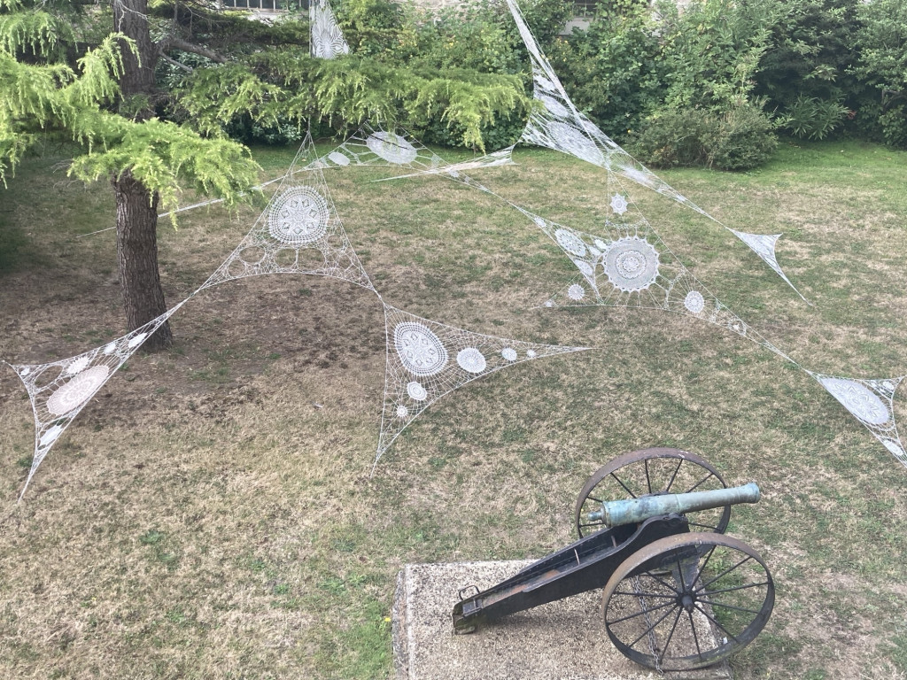 Structure tisseuses de liens jardin