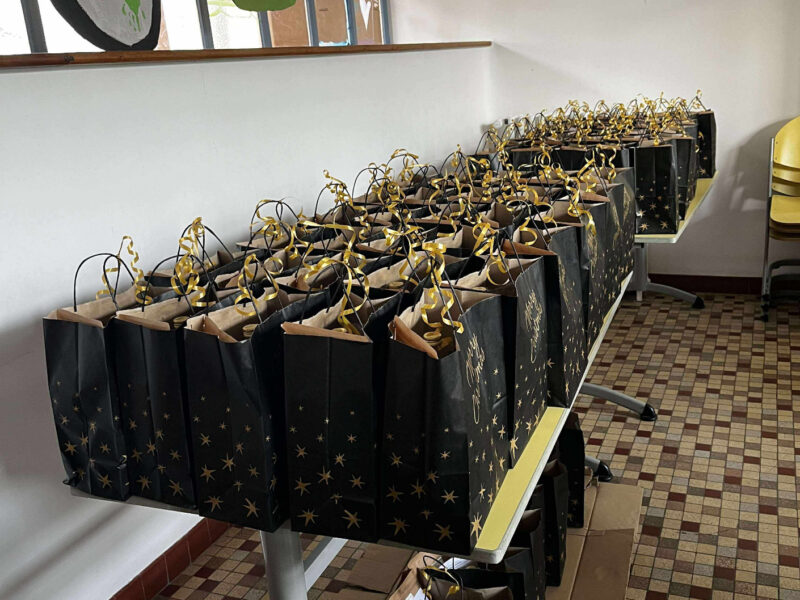 Colis de noël pour les ainés de Port en Bessin-Huppain 